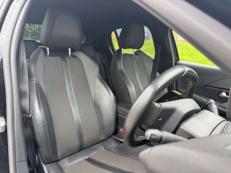 Peugeot 208 1.2 208 GT PureTech S/S 5dr 17