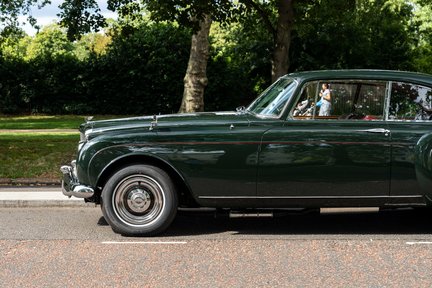 Bentley S2 Continental H.J. Mulliner 9
