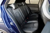 Volkswagen Golf R-LINE TSI 40