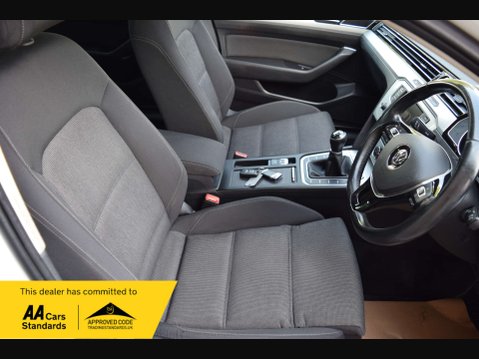 Volkswagen Passat 2.0 Passat SE Business TDI BlueMotion Technology 4dr 39