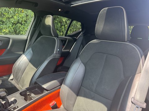 Volvo XC40 1.5 T3 R-Design Pro SUV 5dr Petrol Manual Euro 6 (s/s) (163 ps) 8