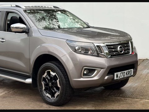 Nissan Navara 2.3 Navara Tekna dCi 4WD 5dr 2