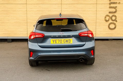 Ford Focus TITANIUM X 6