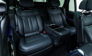 Land Rover Range Rover P510e SV 19