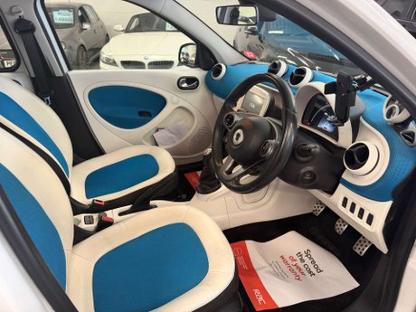 Smart Forfour 1.0 Proxy (Premium Plus) Hatchback 5dr Petrol Manual Euro 6 (s/s) (71 ps) 29