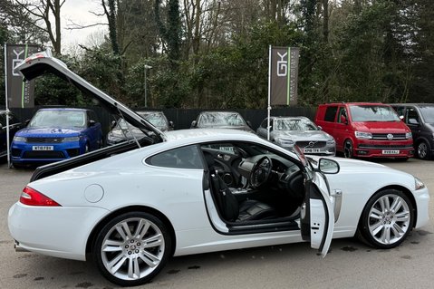 Jaguar XKR XKR 5.0 V8 SUPERCHARGED - LOW MILEAGE - 11 SERVICES - ONLY 27,435 MILES! 18