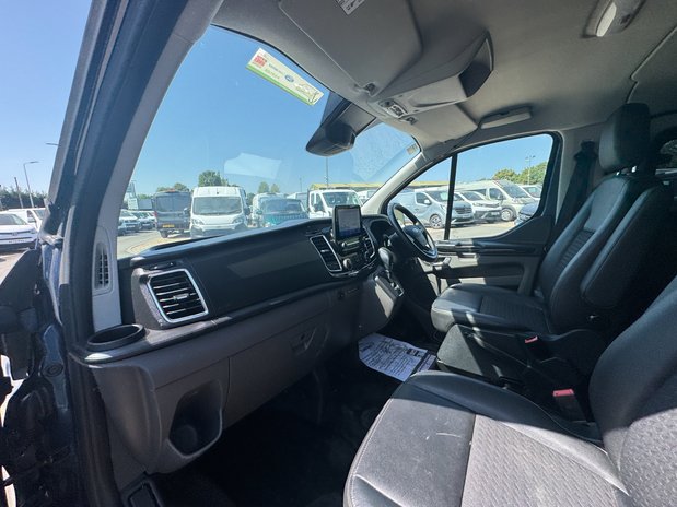 Ford Transit Custom AUTO Crew Cab SWB L1H1 320 Sport Air Con Camera Nav NO VAT SELECT 14