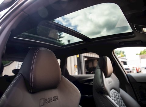 Audi RS6 Avant Performance 15