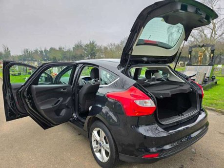 Ford Focus 1.6 Zetec S Powershift Euro 5 5dr 52