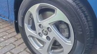 Toyota Yaris 1.5 VVT-h Icon Hatchback 5dr Petrol Hybrid E-CVT Euro 6 (101 ps) 27