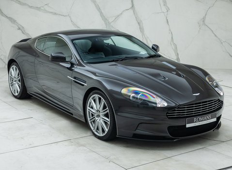 Aston Martin DBS V12 11