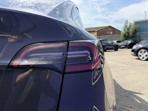 Tesla Model Y SUV 5dr Electric Auto RWD (346 ps) 19