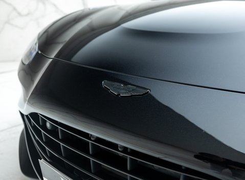 Aston Martin Vantage V8 37