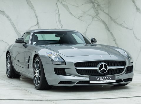 Mercedes-Benz SLS AMG 10
