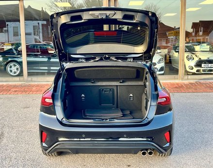 Ford Focus 1.0 Focus ST-Line X MHEV Auto 5dr 68