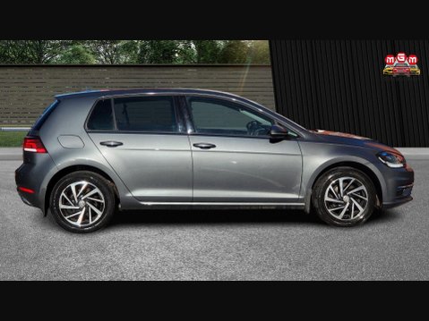 Volkswagen Golf MATCH TSI 8