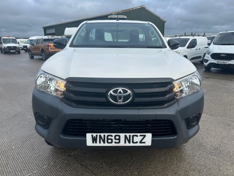 Toyota Hilux ACTIVE 4WD D-4D S/C 8
