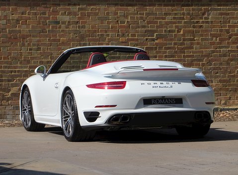 Porsche 911 (991) Turbo S Cabriolet 14