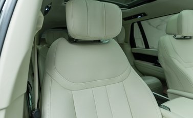 Land Rover Range Rover D350 AUTOBIOGRAPHY LWB 15