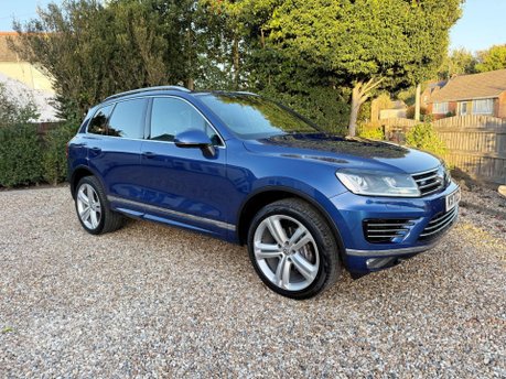 Volkswagen Touareg 3.0 TDI V6 BlueMotion Tech R-Line Plus Tiptronic 4WD Euro 6 (s/s) 5dr 4