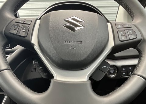 Suzuki S-Cross 1.4 Mild Hybrid MOTION 23