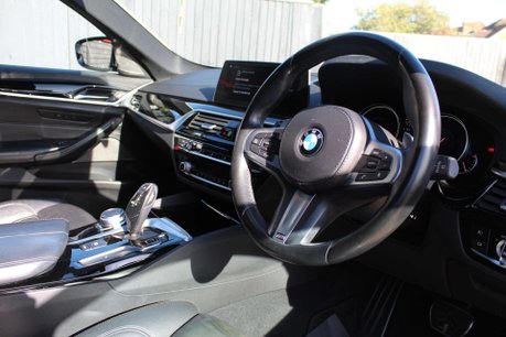 BMW 5 Series 3.0 530D xDrive M Sport Auto 4WD 5dr 5