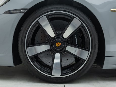 Porsche 911 SPORT CLASSIC (992) 