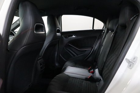 Mercedes-Benz A Class A 200 D AMG LINE PREMIUM 41