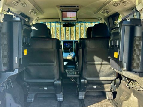 Toyota Vellfire GOLDEN EYES II V6 24