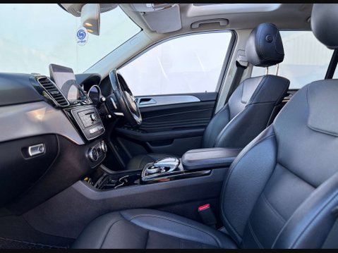 Mercedes-Benz GLE 2.1 GLE 250 D 4Matic AMG Line Premium Auto 4WD 5dr 82