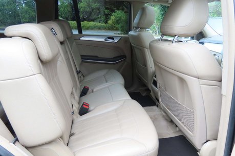 Mercedes-Benz GL Class 3.0 GL350 V6 BlueTEC AMG Sport SUV 5dr Diesel G-Tronic+ 4WD Euro 6 (s/s) (2 9