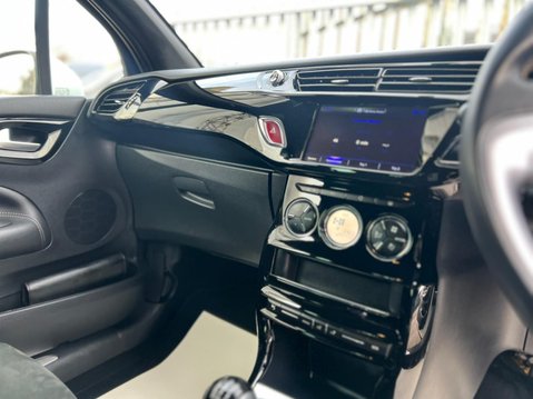 DS DS 3 BLUEHDI ELEGANCE S/S 31