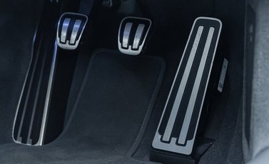 Porsche 911 Carrera GTS (992) 27