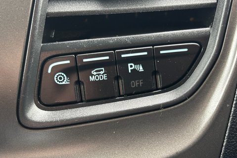 Ford Transit Custom 320 L1 Trend 130 ps Panel Van - Air Con / Twin Side Loading Doors 37