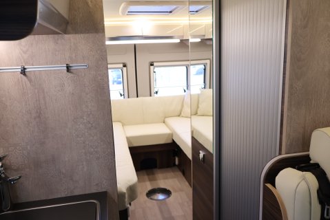 Fiat Ducato Laika 646 ECOVIP 180 BHP Auto huge factory upgrades cost new £98K    18