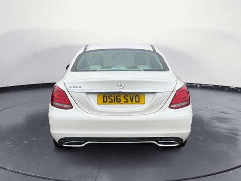 Mercedes-Benz C Class 2.0 C200 Sport Auto 4dr 4
