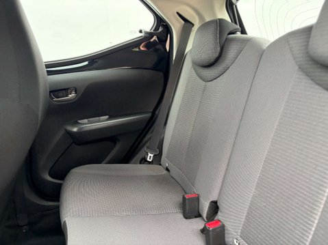 Toyota Aygo 1.0 Aygo X-Play TSS VVT-i 5dr 46
