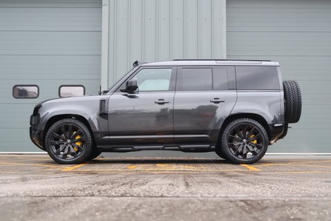 Land Rover Defender 110 2026 HARDTOP S  BIG SPEC WITH UPGRADE SVR FRONT AND REAR SEATS  BY SEEKER  8