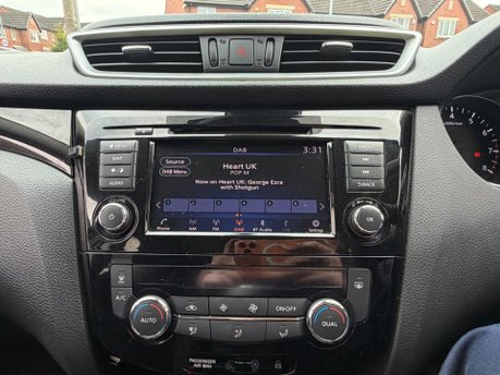 Nissan Qashqai DIG-T ACENTA PREMIUM 16