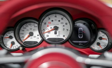 Porsche 911 (991) Targa 4S PDK 13