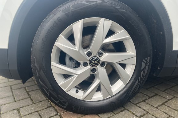 Volkswagen Tiguan LIFE 1.5 TSI DSG AUTOMATIC 12