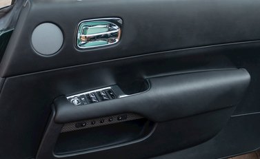 Rolls-Royce Dawn Black Badge 23