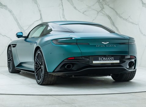 Aston Martin DB12 Coupe 10