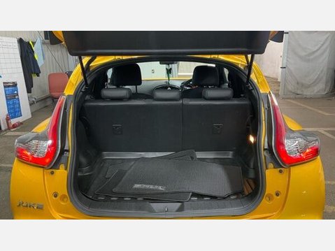 Nissan Juke 1.2 DIG-T N-Connecta Euro 6 (s/s) 5dr 8