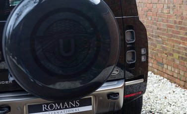 Land Rover Defender 110 X P400 29