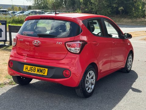 Hyundai i10 SE *ONLY 8,365 MILES* 18