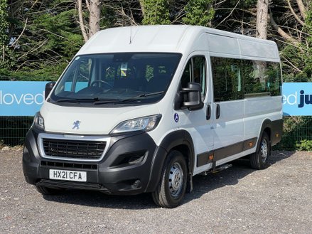 Peugeot Boxer 2.2 Boxer 440 17-SEAT Minibus Lite NON-D1 with Full width Ramp. E6