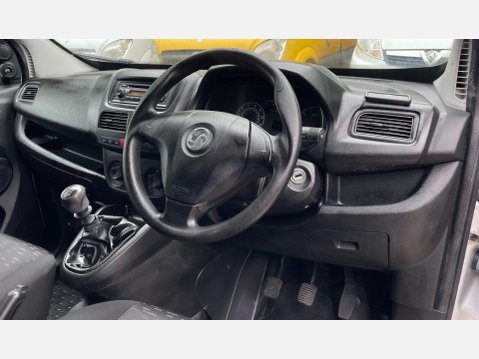 Vauxhall Combo 1.6 Turbo D 2300 Sportive Panel Van 4dr Diesel Manual L2 H1 Euro 6 (s/s) (1 24