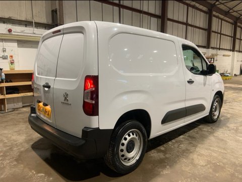 Peugeot Partner BLUEHDI PROFESSIONAL PREMIUM PLUS L1 5