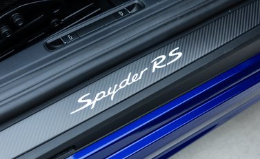 Porsche 718 Spyder RS 25